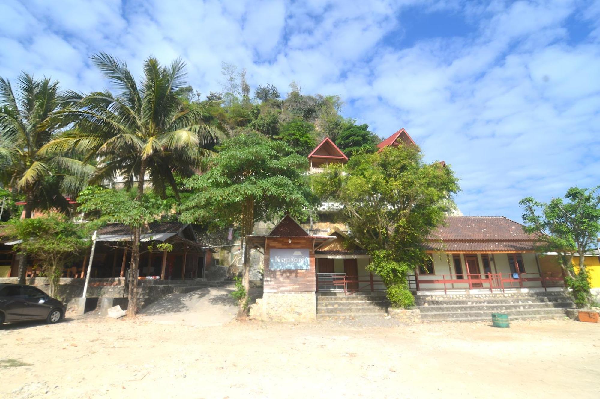 Villa Kopiori Yogyakarta Exterior foto